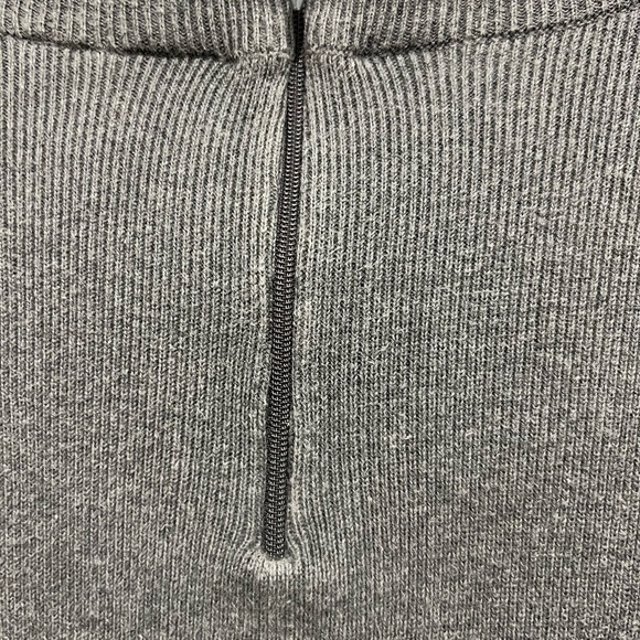 GAP size medium lightweight sweater ling sleeve gray - Picture 2 of 3